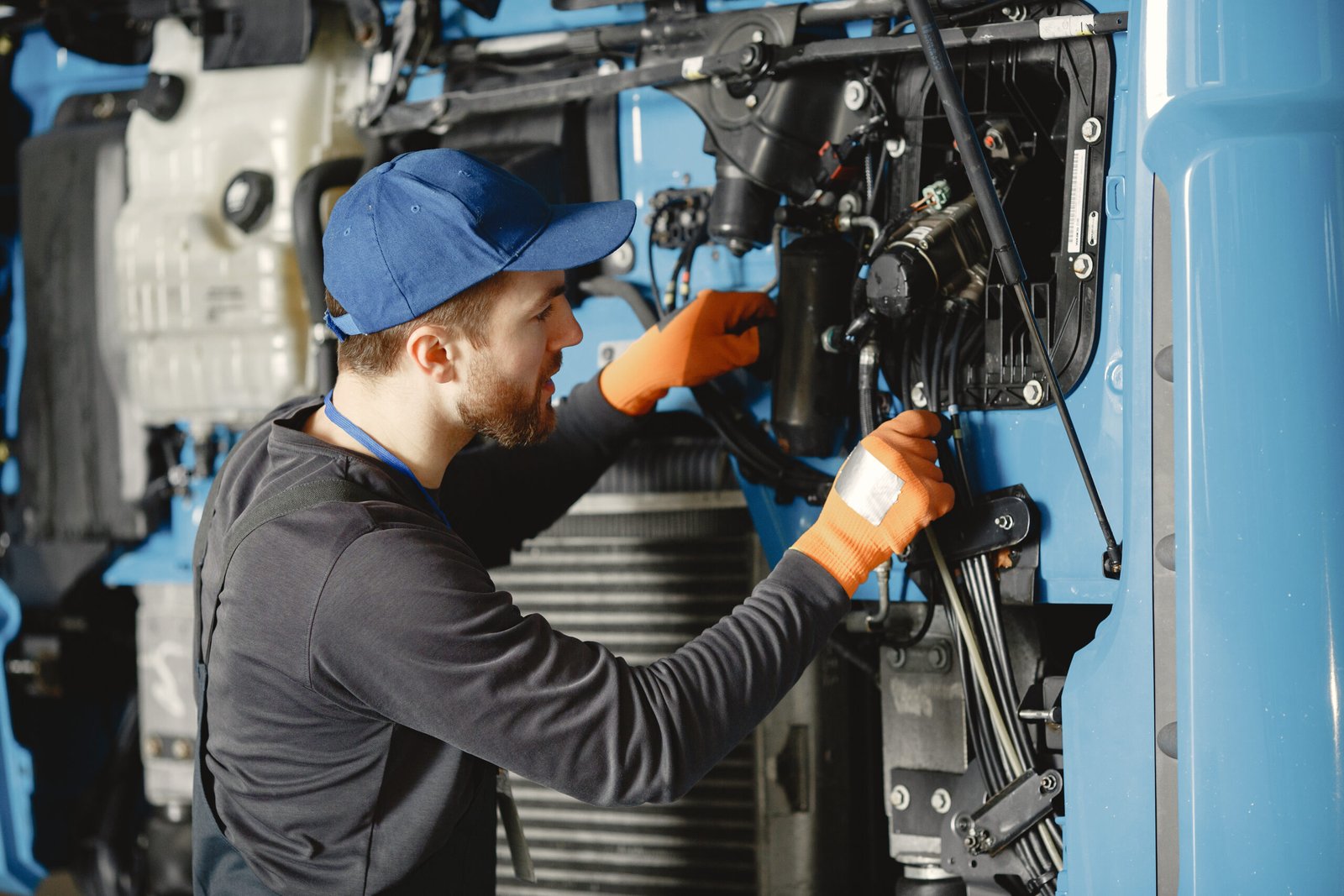 Ways Truck Maintenance Ensures Safety, Compliance, and Performance
