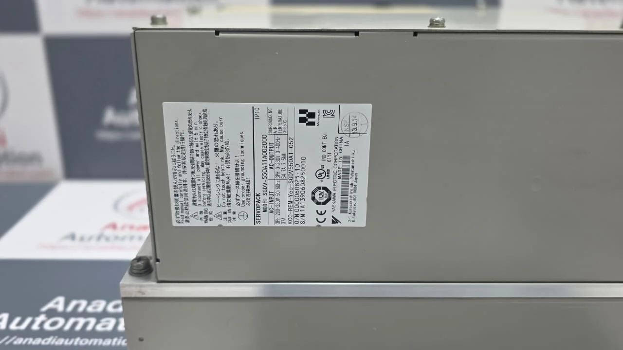 Yaskawa SGDV-550A11A002000 SERVO PACK servo drive