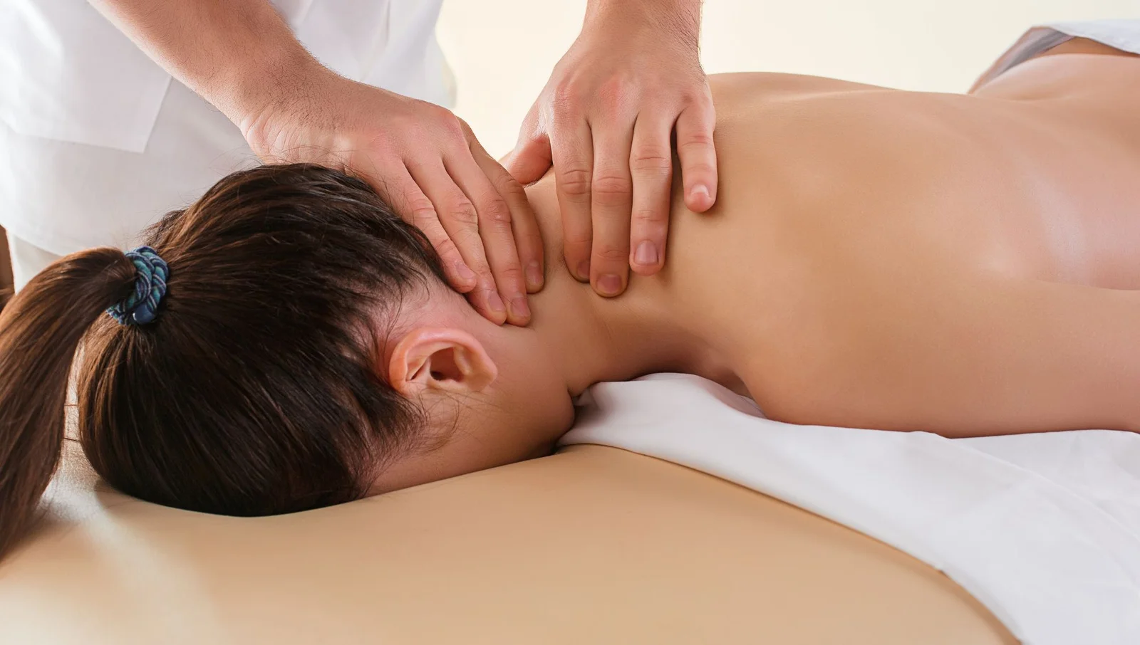 Relax in Edmonton with the Best Deep Tissue Massage